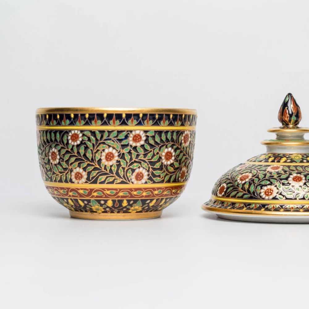 Vintage valor embracing then elegance of eras past. - Image 3